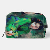 Mädchen in grünem Kleid Waschbeutel (Rückseite)