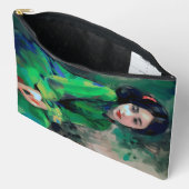 Mädchen in grünem Kleid Zubehörtasche (Offen)