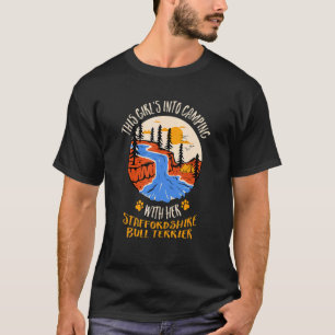 Mädchen ins Camping mit ihrem Brettler-Stier T-Shirt