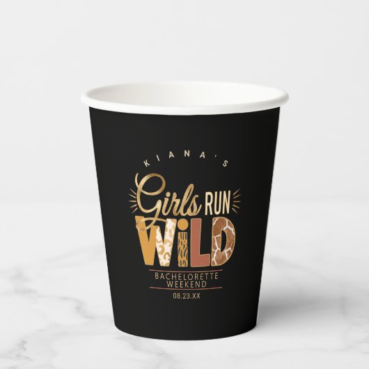 Mädchen laufen wild Safari Junggesellinnenabschied Pappbecher (Rückseite)