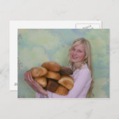 Mädchen mit Brotlöchern Postkarte (Vorne/Hinten)