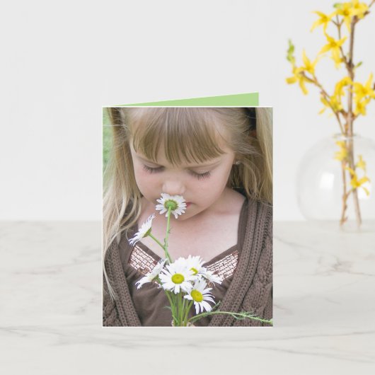 Mädchen mit Daisy Bouquet-Karte Karte (Gelbe Blume)
