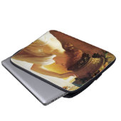 Mädchen mit einem Obstkorb (von Frederic Leighton) Laptopschutzhülle (Vorne Knopf)