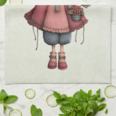 Mädchen mit einer Froschpuppe Niedlich Whimsical Geschirrtuch (Gefaltet)