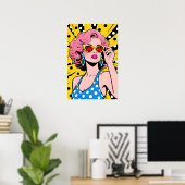 Mädchen mit gelber Sonnenbrille Pop Art Poster (Heimbüro)