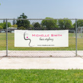 Mädchen mit Haarstyling-Symbol Banner (Insitu)