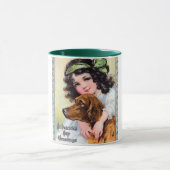 Mädchen mit Irish Setter Dog, Saint Patrick's Day Tasse (Zentrum)
