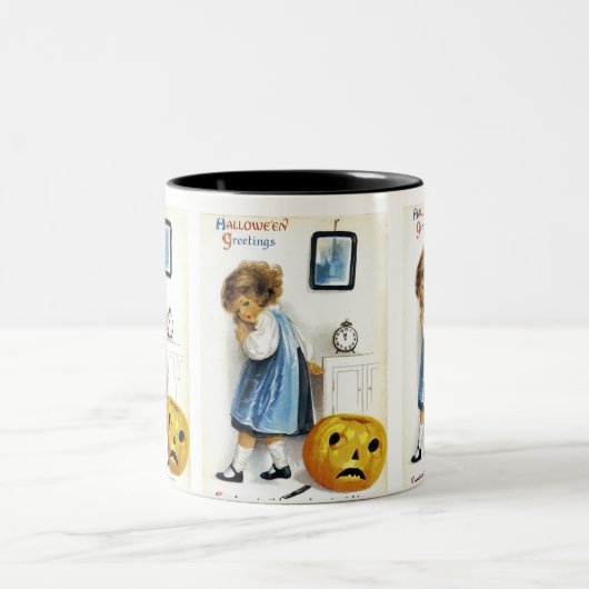 Mädchen mit Jack o' Lantern Zweifarbige Tasse (Mittel)