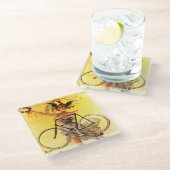 Mädchen mit LorbeerWreath im Glasuntersetzer (Schrägansicht)