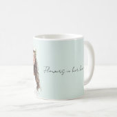 Mädchen mit Minzweißen Blumen im Haar Kaffeetasse (VorderseiteRechts)