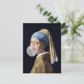 Mädchen mit Perlenohrring, die ein Kaugummi blasen Postkarte (Stehend Vorderseite)