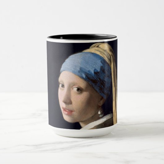 Mädchen mit Perlenohrring-Johannes Vermeer Small Tasse (Zentrum)
