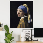Mädchen mit Perlenohrring von Johannes Vermeer Poster (Heimbüro)