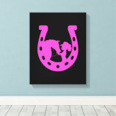 Mädchen mit Pferd und Western-Hut Hot Pink Horsesh Leinwanddruck (Insitu (Holzboden))