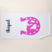 Mädchen mit Pferd und Western-Hut Hot Pink Horsesh Strandtuch (Vorderseite)
