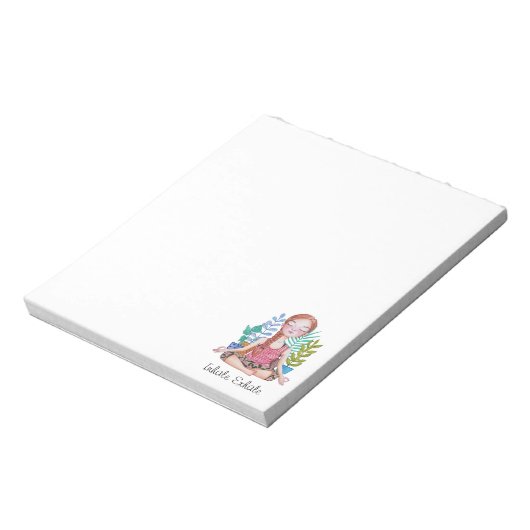 Mädchen mit Pflanze vermitteln Notizblock (Rotiert)