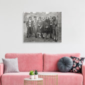 Mädchen mit Rifles, 1925 Leinwanddruck (Insitu (Wohnzimmer))