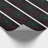 Mädchen mit Ringelblumen-Afro-Puffs Geschenkpapier (Ecke)