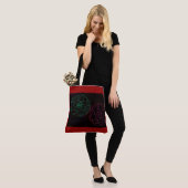Mädchen mit Ringelblumen-Afro-Puffs Tasche (Am Model)
