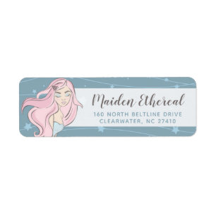 Mädchen mit rosa Haaren und Mode Wimpern Augenbrau