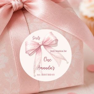 Mädchen mit rosa Schleife wollen eins sein 1. Gebu Runder Aufkleber