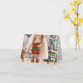 Mädchen mit verzaubertem Geschenk am Weihnachtsbau Karte (Gelbe Blume)