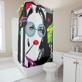 Mädchen mit Zigarette und ungeschliffener farbiger Duschvorhang (Beispiel)