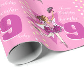 Mädchen Name Alter Ballerina Geburtstag gemusterte Geschenkpapier (Rolleneckpunkt)