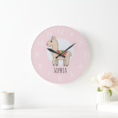 Mädchen Niedlich Pink Rainbow Llama und Name Kinde Große Wanduhr (Zuhause)