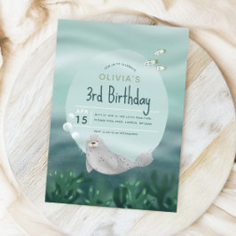 Mädchen Niedlich unter dem Meeresmeer Siegel 3. Ge Einladung