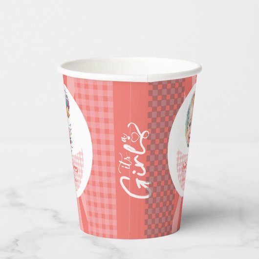 Mädchen Pappbecher (Rechts)