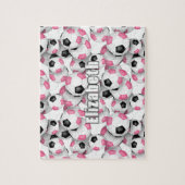 Mädchen personalisierter rosa schwarzer Fußball Puzzle (Vertikal)