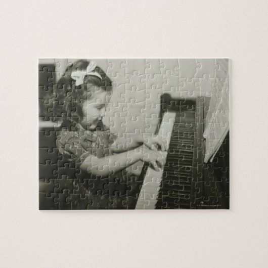 Mädchen spielt Klavier Puzzle (Horizontal)