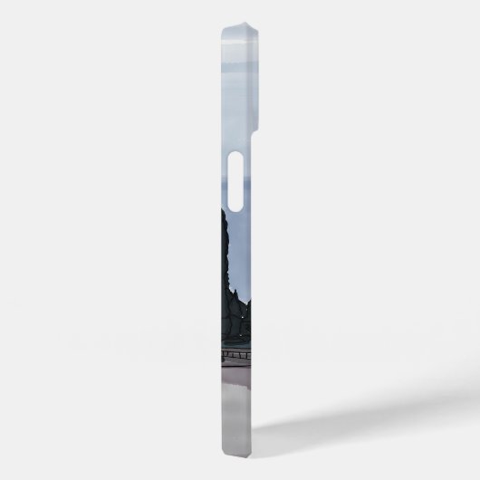 Mädchen stehend vor Kolosseum. Case-Mate iPhone Hülle (Rückseite / Rechts)