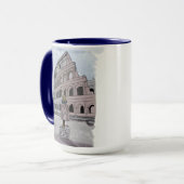 Mädchen stehend vor Kolosseum. Tasse (Vorderseite Links)