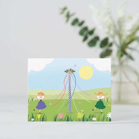Mädchen tanzen um Maypole Postkarte (Stehend Vorderseite)