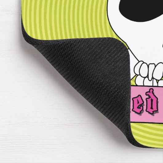 Mädchen-Totenkopf mit gekreuzter Knochen Mousepad (Ecke)