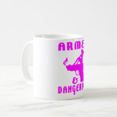 MÄDCHEN U. GEWEHRE KAFFEETASSE (Vorderseite Links)