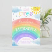 Mädchen über dem Regenbogen farbenfroher Geburtsta Einladung (Stehend Vorderseite)
