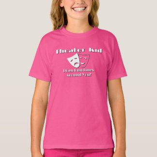 Mädchen, um die ich Textzeilen herum laufen lassen T-Shirt