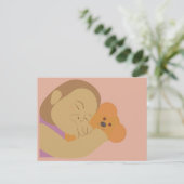 Mädchen umarmt Bär Postkarte (Stehend Vorderseite)