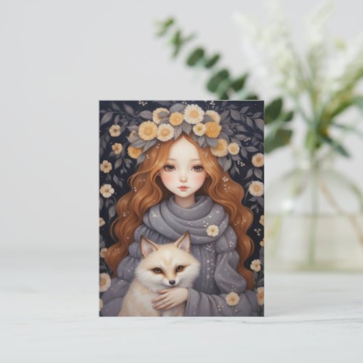 Mädchen umarmt einen Roten Fox, Whimiscal Postkarte (Stehend Vorderseite)