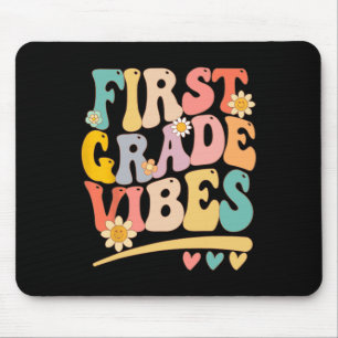 Mädchen und Jungen der ersten Klasse Mousepad