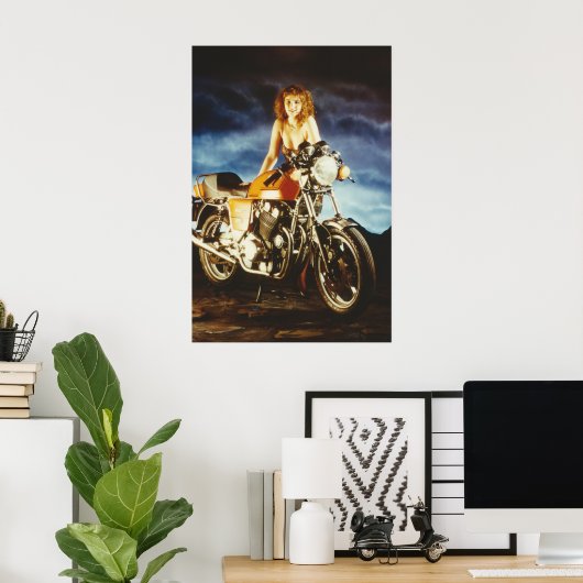 Mädchen und Motorräder Poster (Heimbüro)
