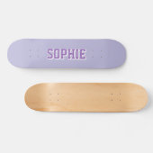 Mädchen-Varsity-Lila-Skateboard mit personalisiert Skateboard (Horizontal)