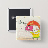 Mädchen, welches die Kamera, klickend hält Button (Vorne & Hinten)