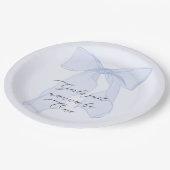 Mädchen wollen nur eine blaue Bow-Papierplatte sei Pappteller (Schrägansicht)