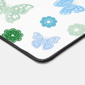 Mädchen zurück zu Schmetterlingen und Blume Schreibtischunterlage (Ecke)