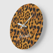 Mädchenchic Wild Jaguar Skin Print Name individuel Große Wanduhr (Winkel)
