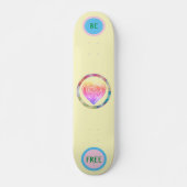 Mädchengelbe Skateboard "Be Free" (Vorne)